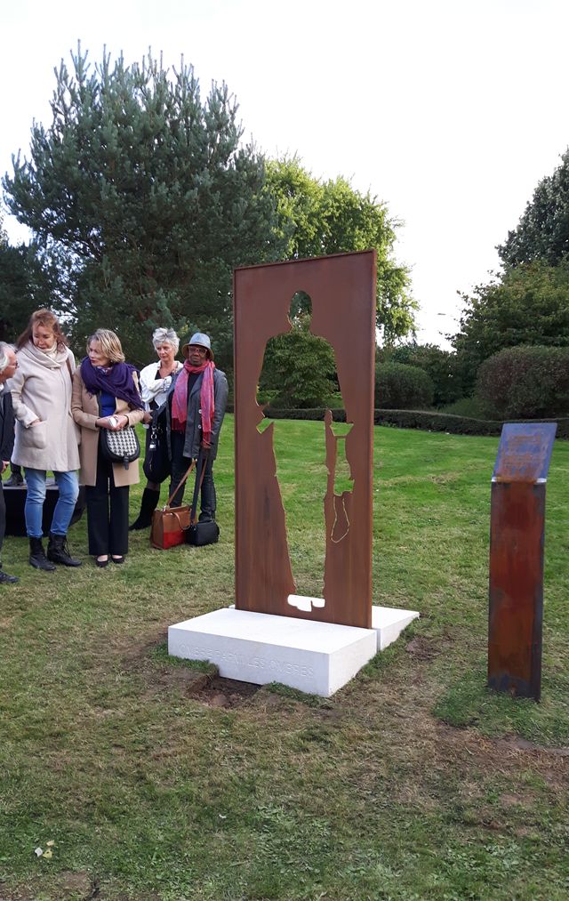 Le monument des reporters disparus inauguré le 6 octobre 2016 à Bayeux