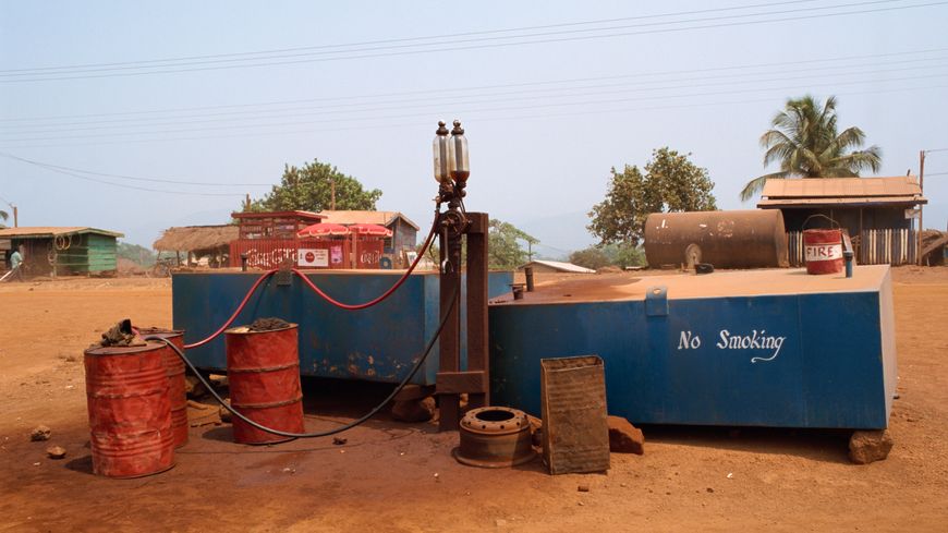 Pompe à essence, Nkwanta, région de l'Est du Ghana, Afrique de l'Ouest, Afrique