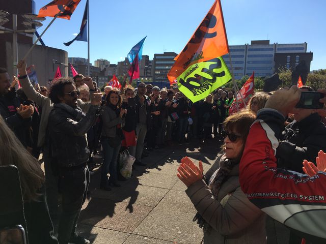 Devant le Palais de Justice de Bobigny, en soutien à Nicolas Jounin
