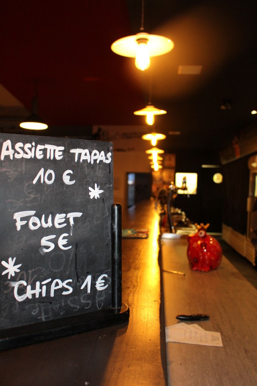 Vinochop - Boutique de vins, bières et spiritueux - bar-tapas et salle de concert à Perpignan