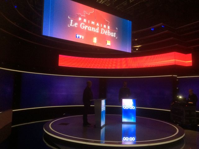 Le plateau du dernier débat de la primaire de la droite et du centre.