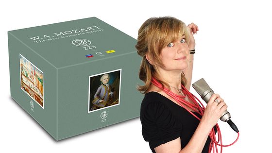 Denisa Kerschova et Coffret Mozart ©Radio France - Christophe Abramowitz - RF