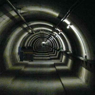 Tunnel poste conduite de tir au LSBB