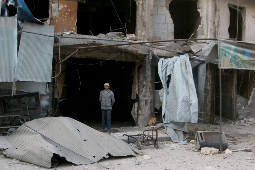 En Syrie, la ville d'Alep est toujours sous les bombes