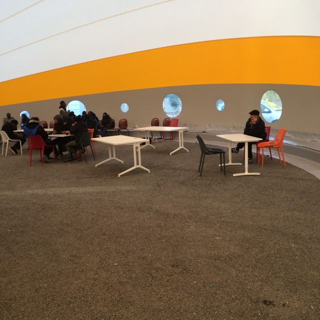 L'intérieur de la bulle est un premier point d'accueil et d'écoute