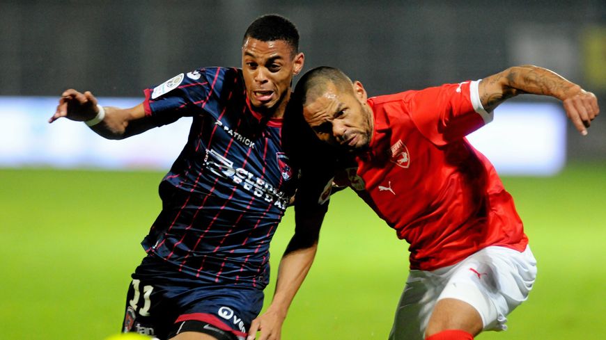 Nîmes a concédé le match nul 1-1 contre Clermont