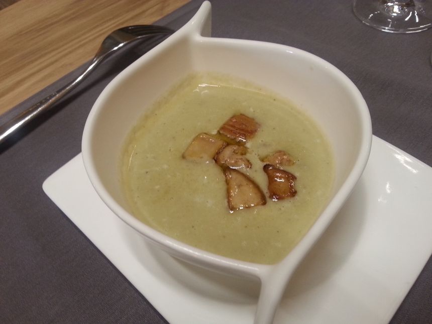 Velouté de châtaignes et foie gras