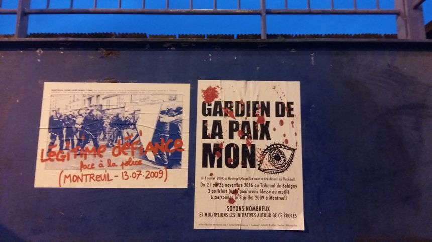 devant le tribunal de Bobigny où trois policiers sont jugés