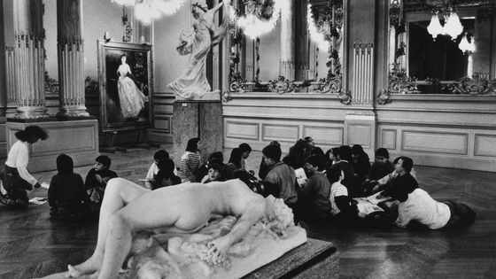 Des enfants au Musée d'Orsay, Paris, 1993. ©Sipa - Mary Evans