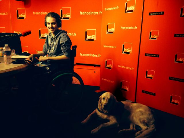 Eve Planquart dans les studios de France Inter