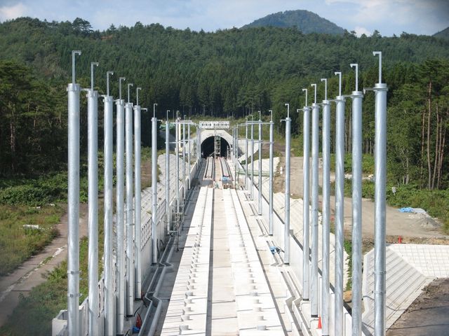 Le tunnel sous l'Hakkōda au Japon