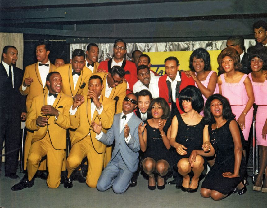 Les Temptations, les Miracles, Stevie Wonder, Martha & the Vandellas et les Supremes chez EMI Records en mars 1965, pour le lancement du label britannique Tamla-Motown.