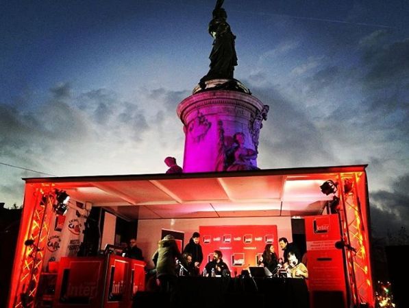 France Inter ce matin en direct de la Place de la république pour une matinale spéciale