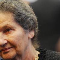 Portrait de Simone Veil à Düsseldorf à l'occasion de la remise du Prix Heinrich Heine.