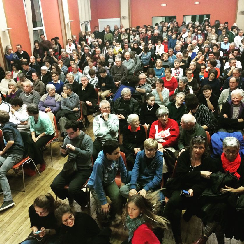 RV à la Salle des fêtes...