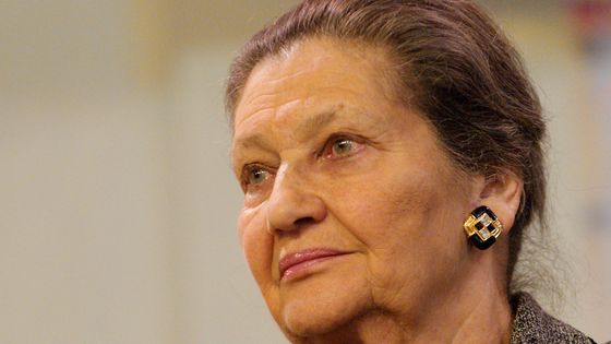 Portrait de Simone Veil au gymnase Japy le 27 février 2008 pendant la campagne des élections municipales. - Marie-Lan Nguyen C.C