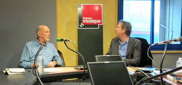 France Musique, studio 132, janvier 2017... Jean-François Kahn & Benoît Duteurtre (de g. à d.)