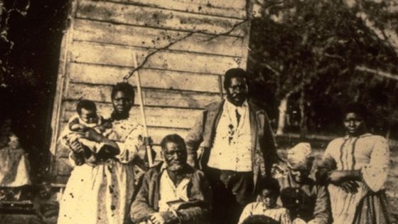 Une famille d'esclaves dans le sud des Etats-Unis ©AFP - ANN RONAN PICTURE LIBRARY