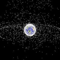 Les satellites artificiels de la Terre forment un halo de débris spatiaux.