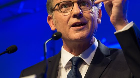 Vincent Peillon présentant son programme en vue de la primaire de la gauche (3/01/2017) ©AFP - Quentin Veuillet / Citizenside