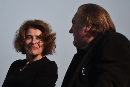 L'actrice et réalisatrice française Fanny Ardant lors d'une présentation de son nouveau film, "Le divan de Staline". À ses côtés, Gérard Depardieu, qui joue le premier rôle de cette adaptation du roman éponyme de Jean-Daniel Baltassat. L'actrice et réalisatrice française Fanny Ardant lors d'une présentation de son nouveau film, "Le divan de Staline". À ses côtés, Gérard Depardieu, qui joue le premier rôle de cette adaptation du roman éponyme de Jean-Daniel Baltassat.