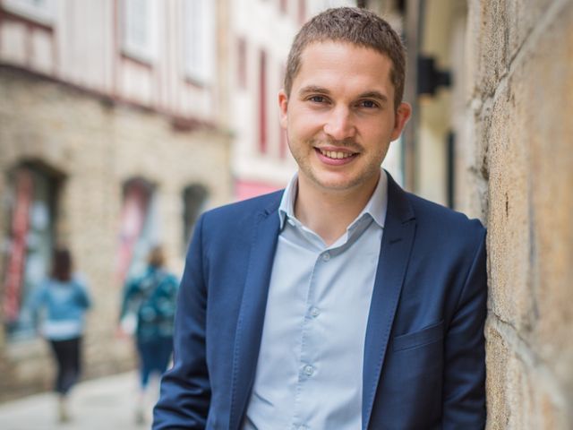 Simon Uzenat, élu socialiste d'opposition à Vannes.