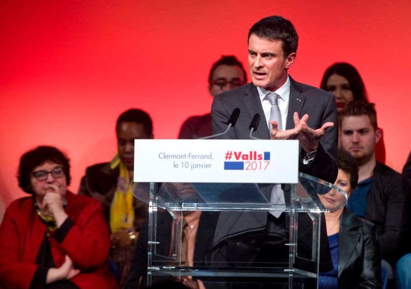 Manuel Valls en réunion publique à Clermont-Ferrand, le 10 janvier 2017.