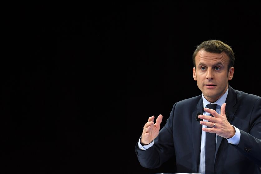 Emmanuel Macron lors d'un meeting à Paris le 10 décembre 2016