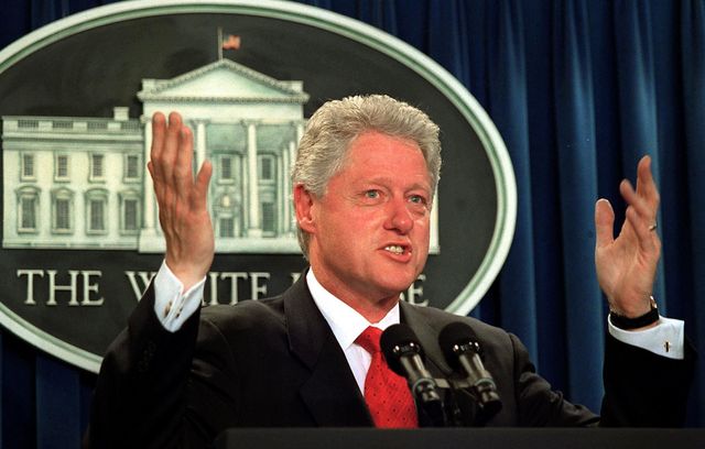 Bill Clinton annonce un échec à Camp David