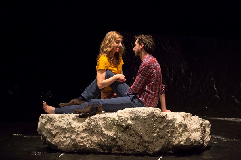 Où les coeurs s'éprennent, mise en scène de Thomas Quillardet, au théâtre de la Bastille