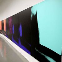 "Shadows" dans l'exposition "Warhol unlimited", au Musée d'art moderne de la ville de Paris en 2015.