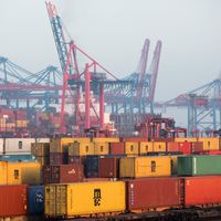 Transport de conteneurs dans le port de Hambourg, 25/01/2017