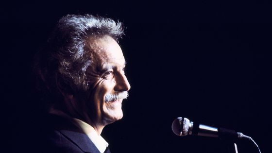 Georges Brassens à Bobino en 1976 ©Getty - Keystone-France