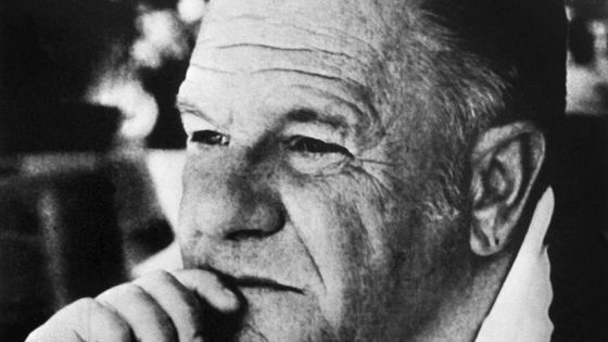 Lawrence Durrell en 1982 ©AFP - UPI / AFP