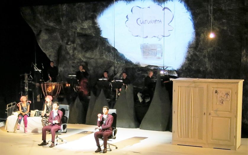 Opéra-de-Paris-Bastille, jeudi 26 janvier 2017, sur la scène... “Rose & Rose” comédie musicale par 36 adolescents-chanteurs du CRÉA d'Aulnay-sous-Bois