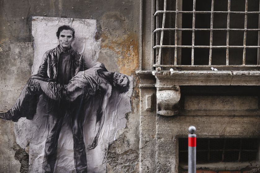Portrait de Pier Paolo Pasolini à Rome par Ernest Pignon-Ernest / Visuel tiré du livre "Dans la lumière déchirante de la mer" (Actes Sud)