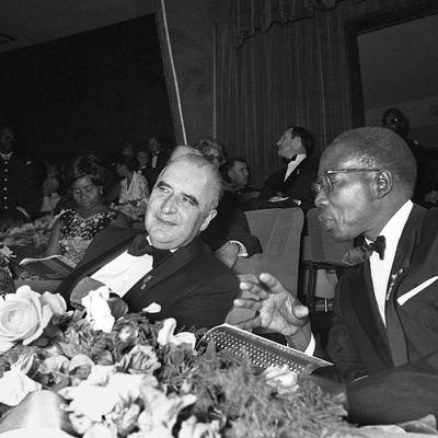Georges Pompidou et Léopold Sédar Senghor ,président du Sénégal le 2 février 1971, Dakar