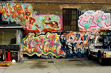 PETITE 2-streetgenerations-1980s-New-York-Graffiti