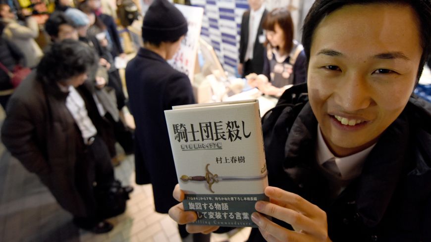 Un fan de Murakami ayant pu mettre la main sur son nouveau roman