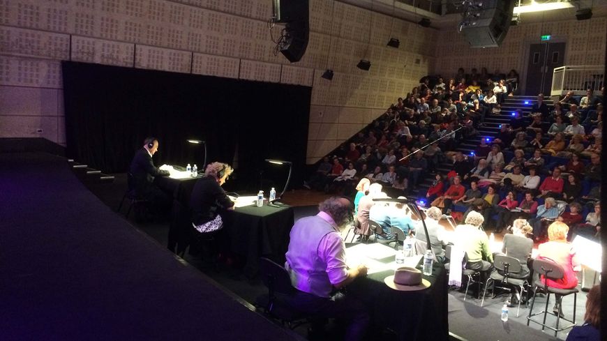 Les Papous au studio 105