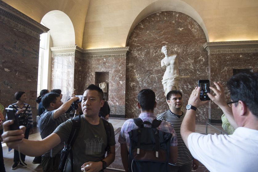 Les photos et selfies sont autorisés dans l'expo permanente du Louvre