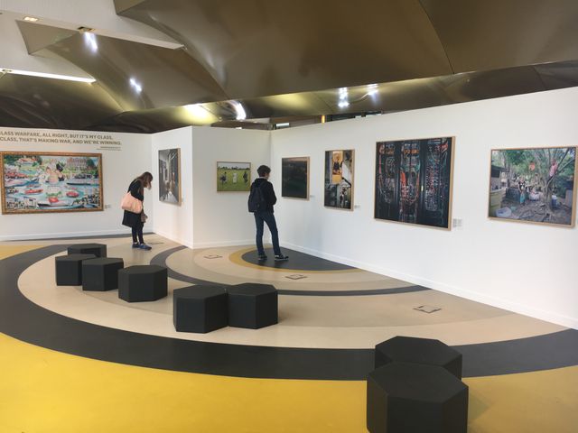 Vue de l'installation des Paradis au Centre Assas