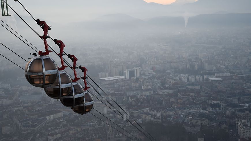 Grenoble dans le brouillard de la pollution, en décembre dernier