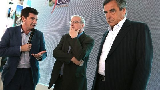Benoist Apparu (à gauche) et François Fillon le 1er septembre dernier à Châlons-en-Champagne ©AFP - FRANCOIS NASCIMBENI / AFP