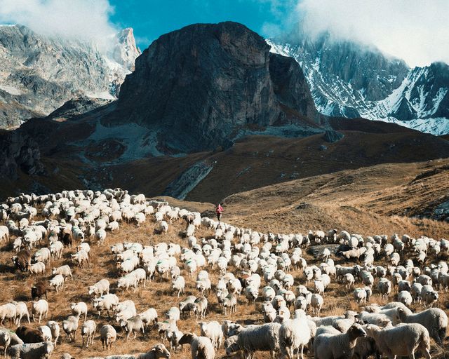 Bérengère, 27 ans et Aimé, 3 mois, sur la montagne d’Aussois à 2320 mètres d’altitude. « Le choix à Bérengère »