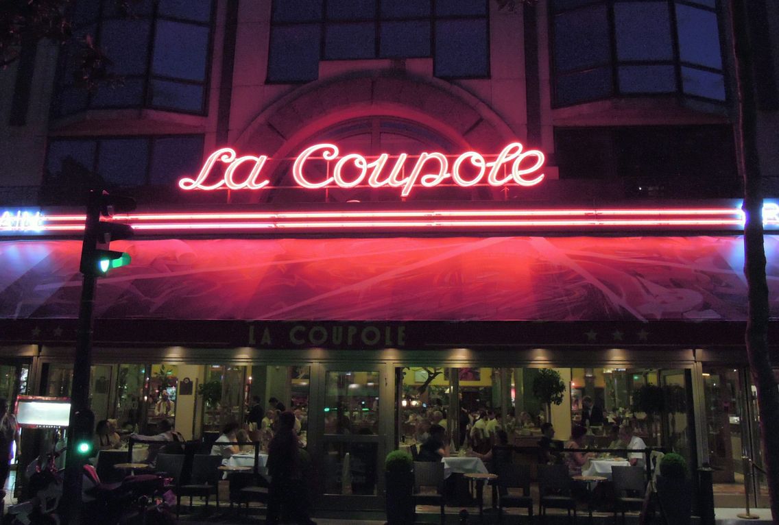 La célèbre brasserie parisienne La Coupole vatelle bientôt fermer