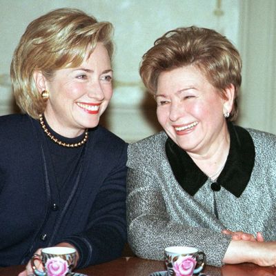 Hillary Clinton et Naina Yeltsin, 3 septembre 1998.