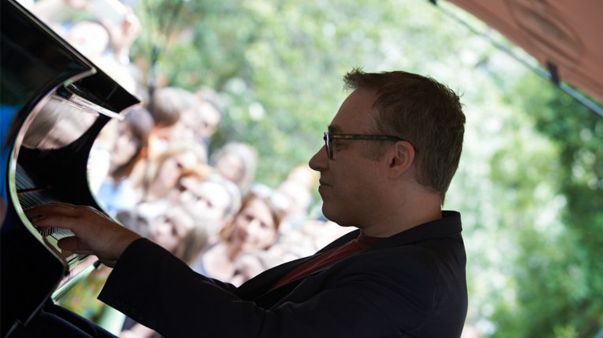 Jean-François Zygel en concert à Toulouse, en juillet 2016.