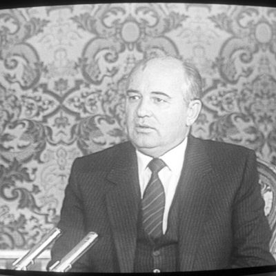 Mikhail Gorbachev donne une interview à la télévision française, octobre 1986