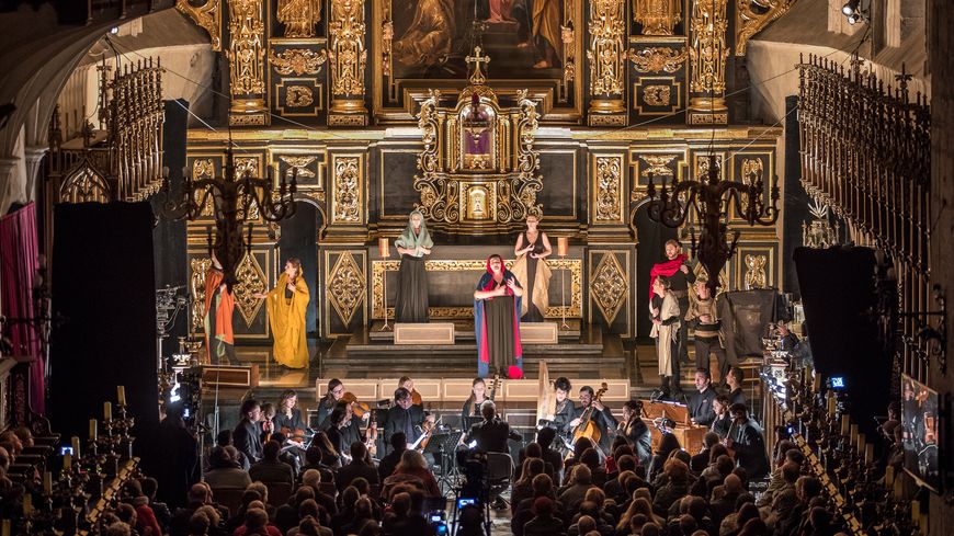 Le Poème Harmonique dirigé par Vincent Dumestre dans l'église Sainte-Catherine de Cracovie